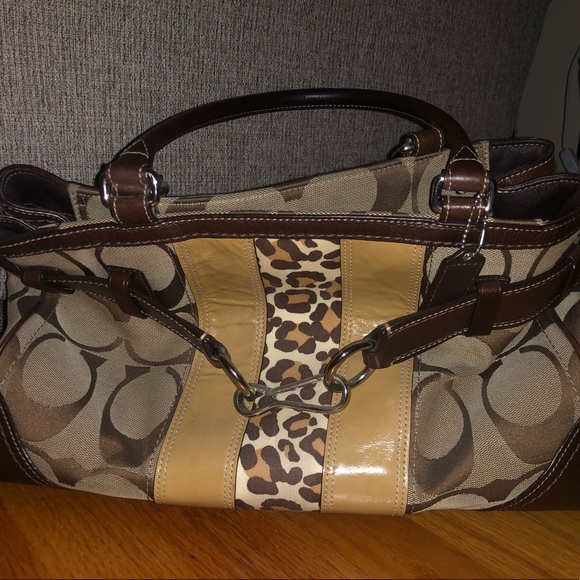 Coach purse (like new) - Picture 4 of 4